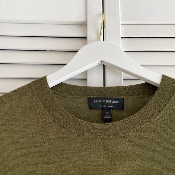 Banana Republic Olive Green Forever Crew Neck Sweater - Picture 4 of 9